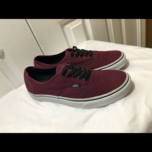 Vans maroon and black skate shoes size 9